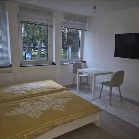 Schicke Wohnung, Innenstadt, Beliebtes Viertel شقة *