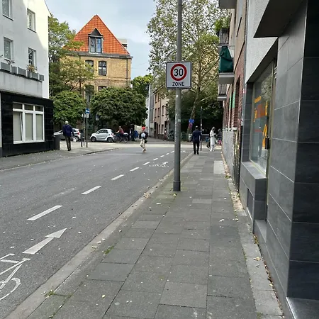 Schicke Wohnung, Innenstadt, Beliebtes Viertel Apartment